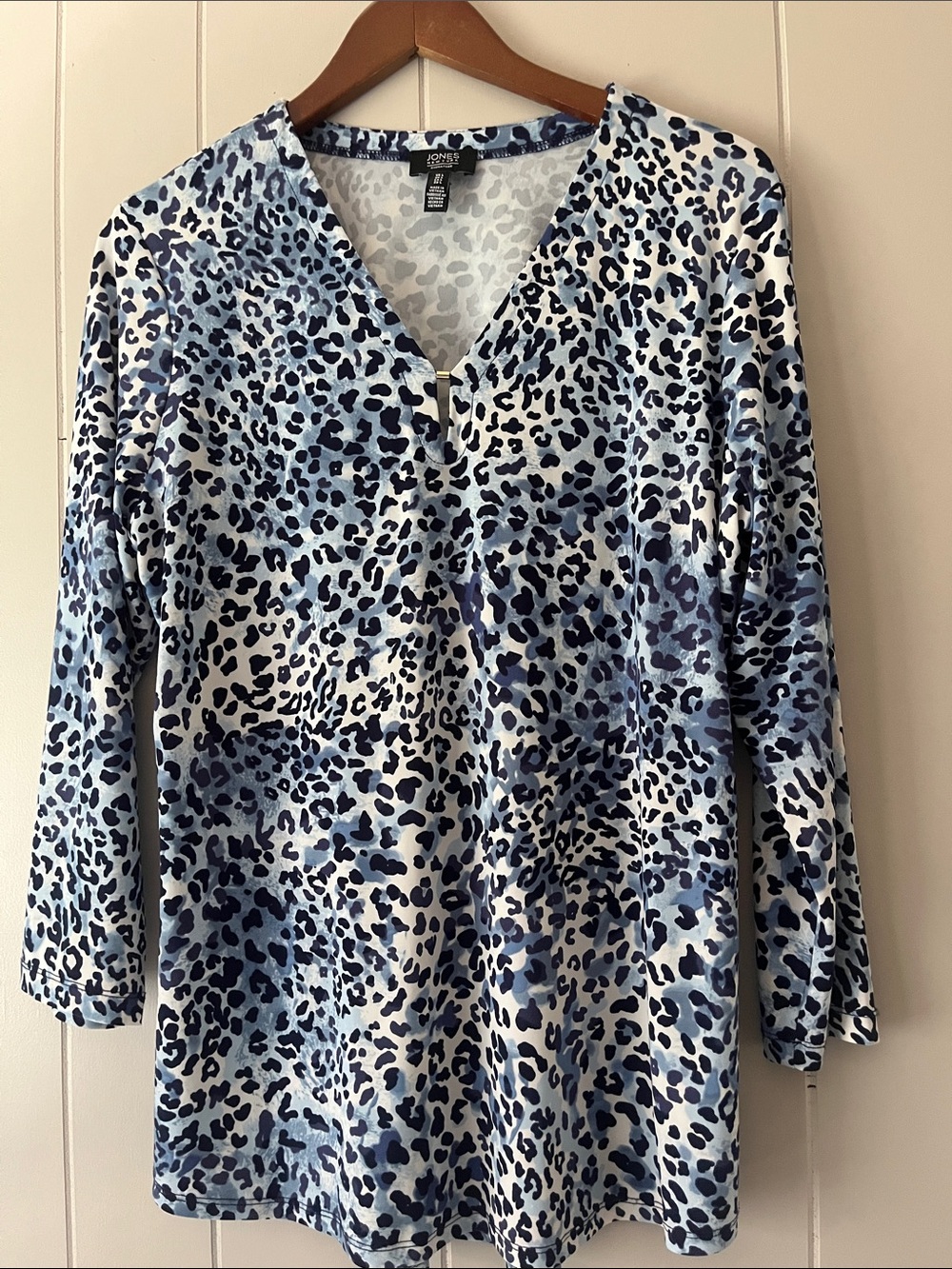 Alfani Blue & White Leopard-Print V-Neck Long Sleeve Top